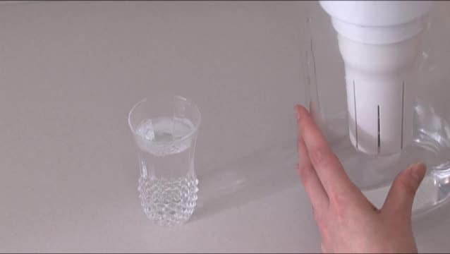 3.浄水を注ぐ